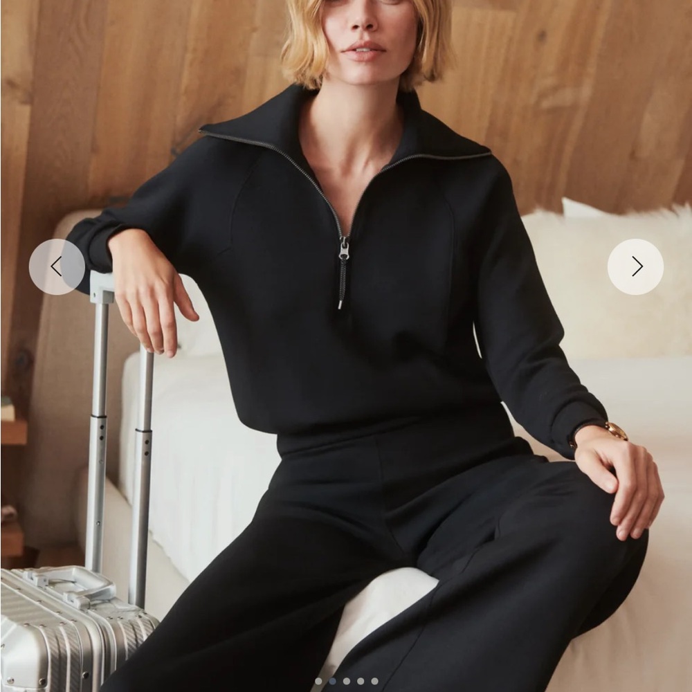 SPANX AirEssentials®
Half Zip